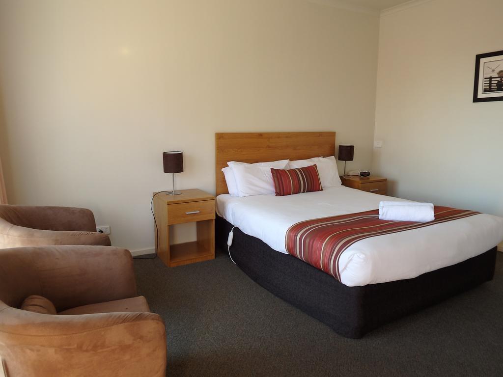 Monte Villa Motor Inn Мелбърн Екстериор снимка